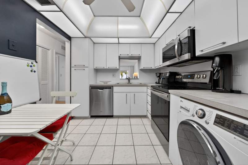 2 bedroom Condominium at 6000 N Ocean Boulevard #2a, Starlight Towers Condo, Lauderdale-By-The-Sea — photo 5