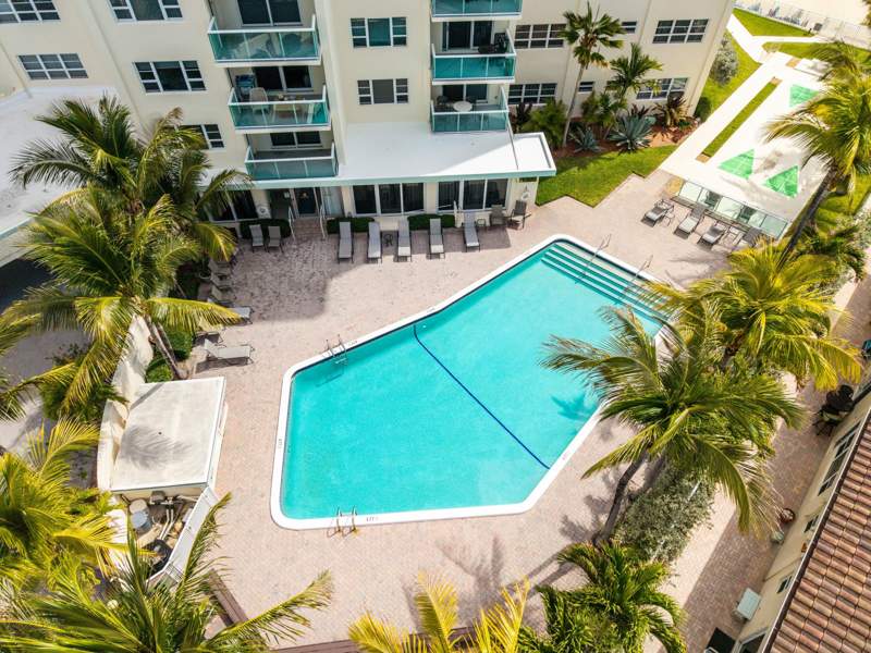 2 bedroom Condominium at 6000 N Ocean Boulevard #2a, Starlight Towers Condo, Lauderdale-By-The-Sea — photo 2