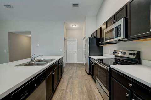 1817 SW Altman Avenue, Port St. Lucie FL - photo 8 of 53
