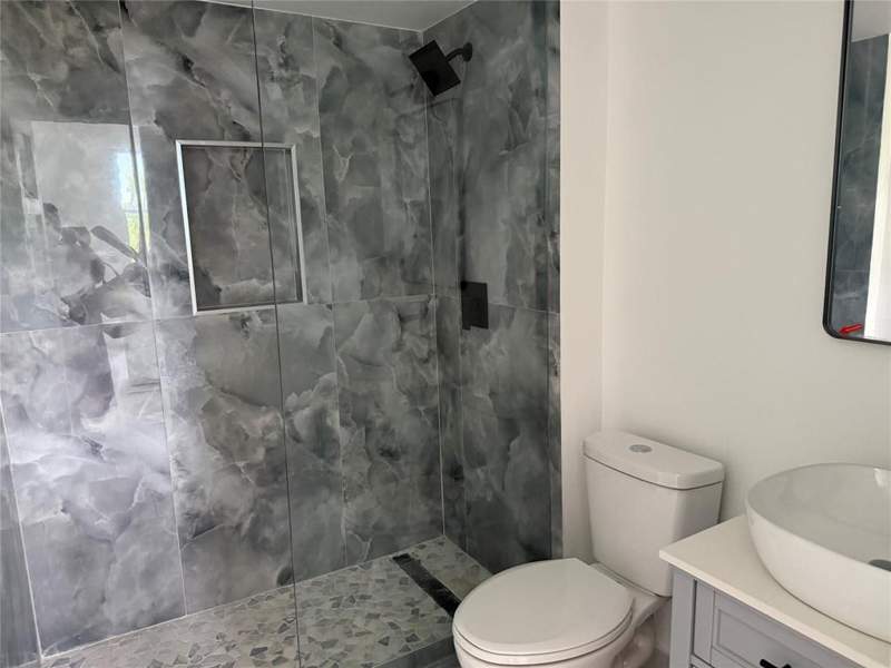 2 bedroom Condominium at 112 Royal Park Drive #4b, Royal Park Condo, Oakland Park — photo 2