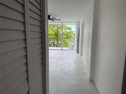 112 Royal Park Drive #4b, Oakland Park FL - photo 9 of 21