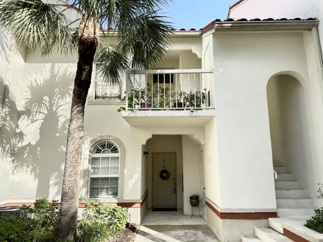 Meadowbrook At Pga Condo
