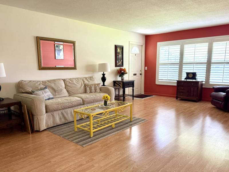 1 bedroom Condominium at 215 South Boulevard #C, High Point West Condo 2, Boynton Beach — photo 2