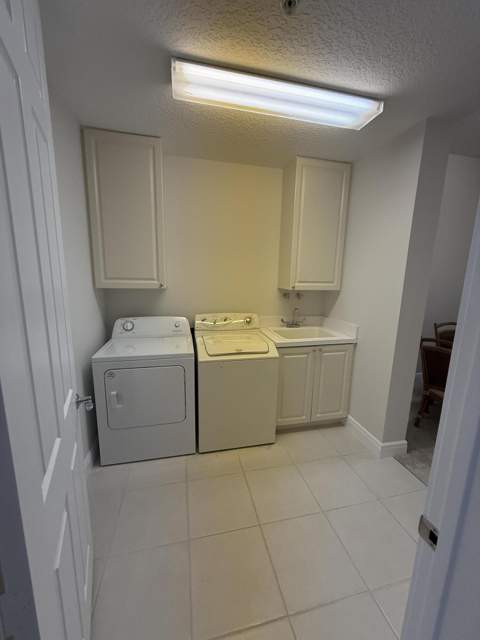 11 W Harbour Isle Dr W #105, Fort Pierce FL - photo 10 of 17