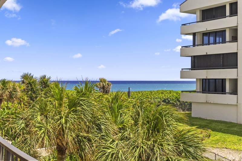 2 bedroom Condominium at 4200 N Ocean Drive #1-204, Cote D Azur Condo, Riviera Beach — photo 5