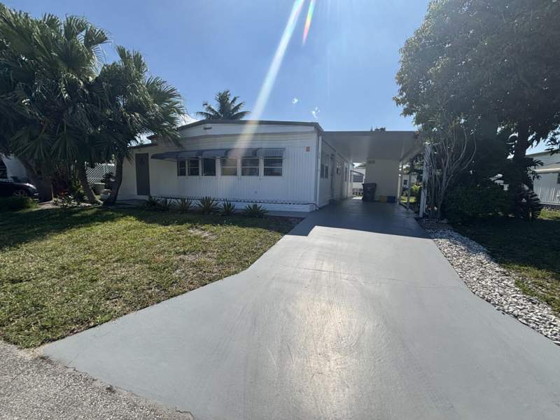 2 bedroom Manufactured Home at 6445 Cypress Lane #377, Maralago Cay, Atlantis — photo 2