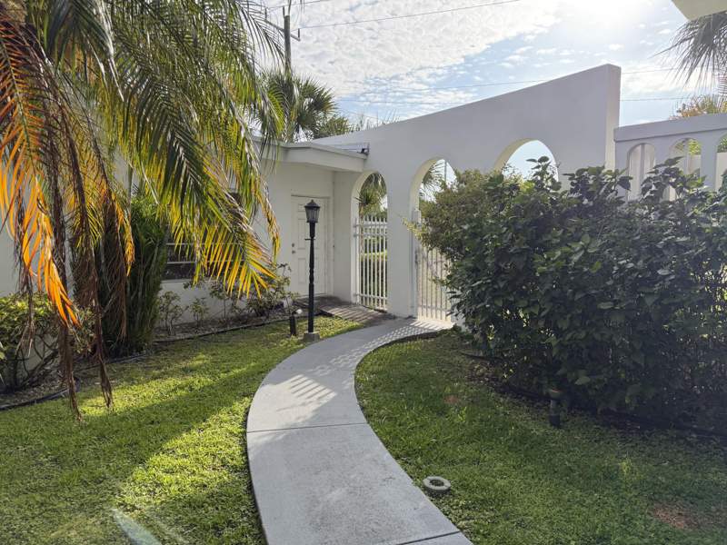 1 bedroom Condominium at 161 NE 10th Avenue #12b, Eldorado Country Club Towers, Hallandale Beach — photo 3