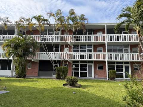161 NE 10th Avenue #12b, Hallandale Beach FL - photo 8 of 41