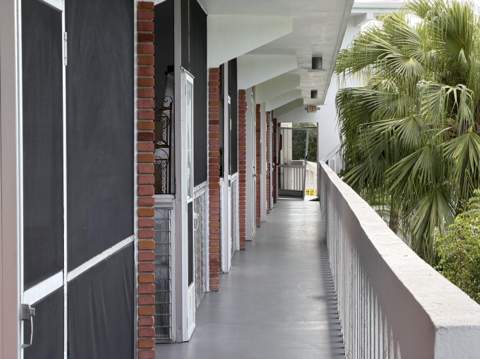 161 NE 10th Avenue #12b, Hallandale Beach FL - photo 19 of 41