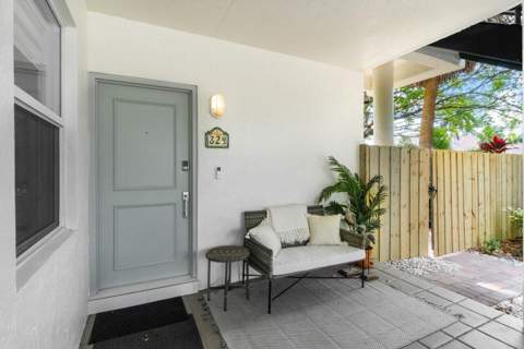 324 N Lake Drive, Lantana FL - photo 8 of 45
