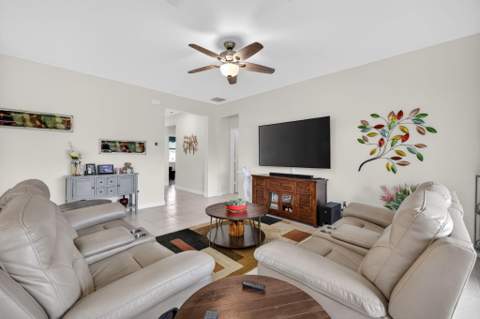 7697 NW Greenbank Circle, Port St. Lucie FL - photo 6 of 22