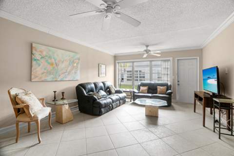 18900 Stewart Circle #7, Boca Raton FL - photo 13 of 38