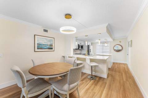1019 Guildford B, Boca Raton FL - photo 6 of 38