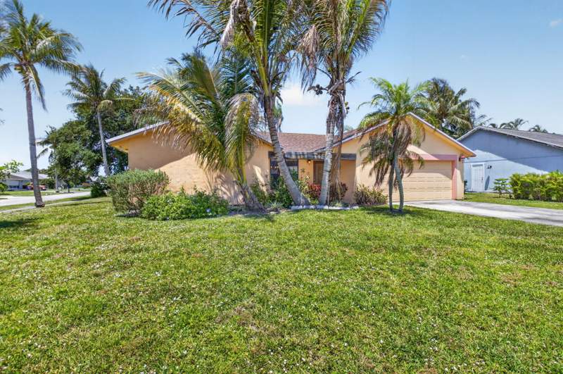 4 bedroom Single Family Residence at 9389 Longmeadow Circle, Woodside 2, Boynton Beach — photo 3