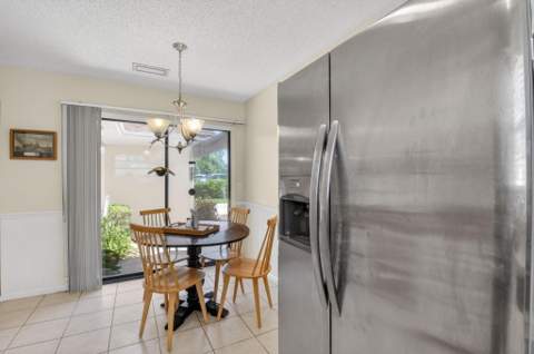 9389 Longmeadow Circle, Boynton Beach FL - photo 20 of 35
