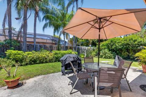 9389 Longmeadow Circle, Boynton Beach FL - photo 23 of 35