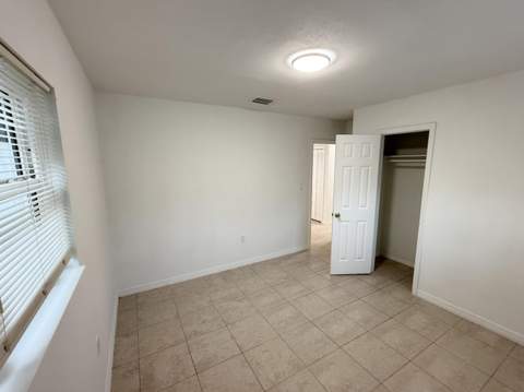 912 SE Tarpon Avenue, Stuart FL - photo 14 of 31
