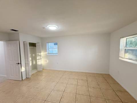 912 SE Tarpon Avenue, Stuart FL - photo 19 of 31