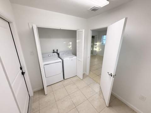912 SE Tarpon Avenue, Stuart FL - photo 21 of 31