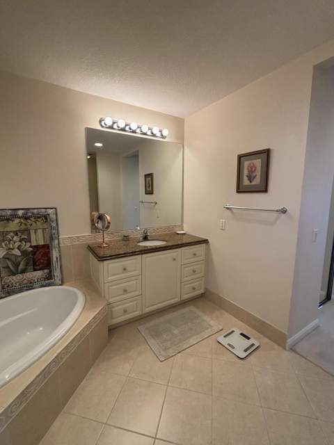 27 Harbour Isle Drive #305, Fort Pierce FL - photo 17 of 26