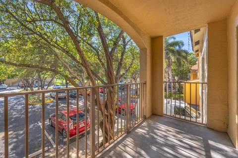 4241 San Marino Boulevard #207, West Palm Beach FL - photo 14 of 29