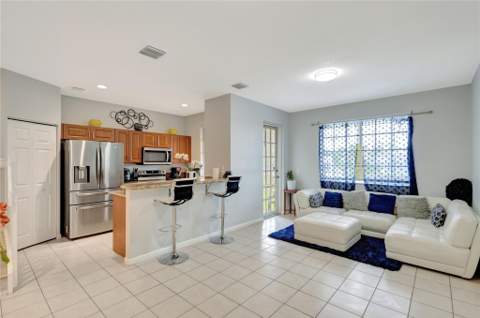 2037 Nassau Drive #2037, Riviera Beach FL - photo 10 of 44