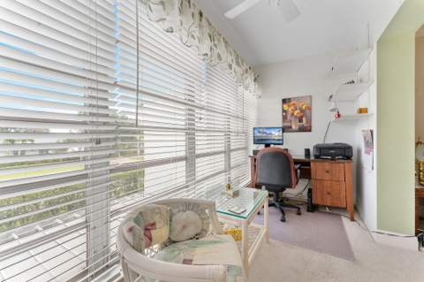 2401 Del-aire Boulevard #201, Delray Beach FL - photo 10 of 32