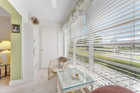2401 Del-aire Boulevard #201, Delray Beach FL - photo 19 of 32