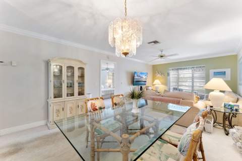 2401 Del-aire Boulevard #201, Delray Beach FL - photo 11 of 32