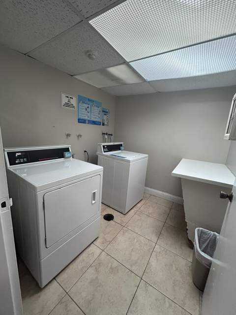 7300 NW 17th Street #402, Plantation FL - photo 6 of 22