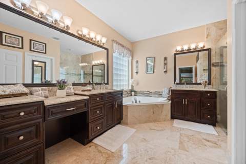 112 Ibisca Terrace, Royal Palm Beach FL - photo 16 of 39