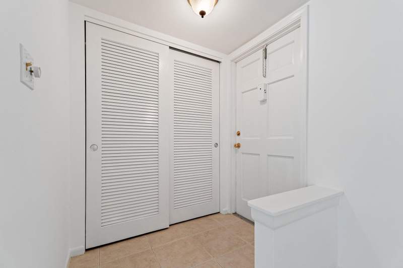 2 bedroom Condominium at 5570 Tamberlane Circle #131, Tamberlane 4 Condo, Palm Beach Gardens — photo 3