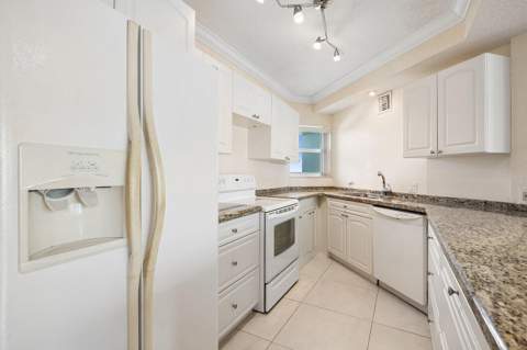 1900 S Ocean Drive #1006, Fort Lauderdale FL - photo 6 of 31