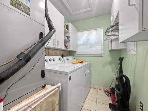 180 NW 47th Avenue, Deerfield Beach FL - photo 22 of 39