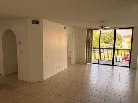 5661 Riverside Drive #203b7, Coral Springs FL - photo 8 of 57
