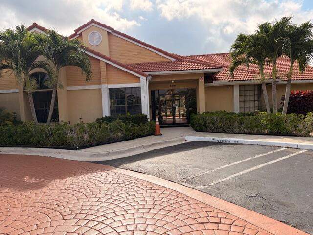 1 bedroom Condominium at 5661 Riverside Drive #203b7, Grand Oasis Condo, Coral Springs — photo 5
