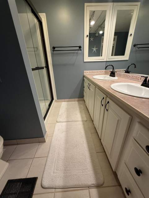 8044 SE Patriot Avenue, Hobe Sound FL - photo 20 of 48