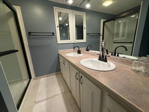 8044 SE Patriot Avenue, Hobe Sound FL - photo 19 of 48