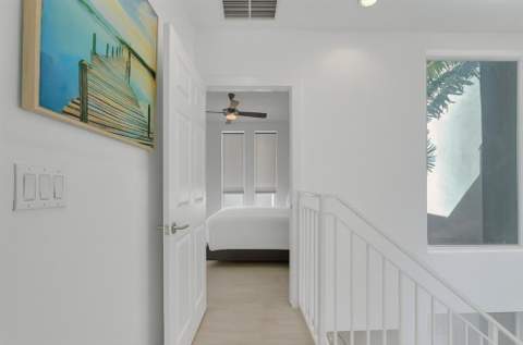 703 SE 16th Court, Fort Lauderdale FL - photo 18 of 36
