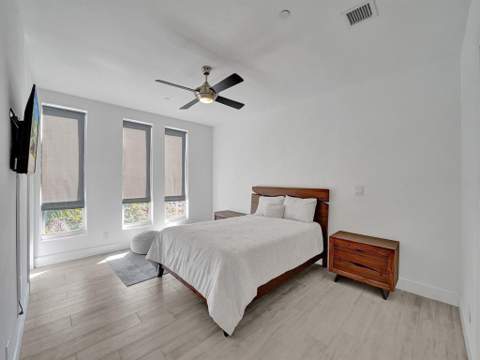 703 SE 16th Court, Fort Lauderdale FL - photo 23 of 36