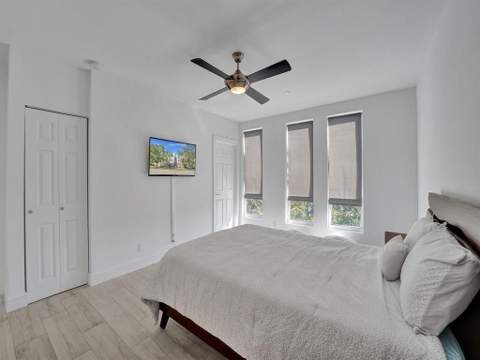 703 SE 16th Court, Fort Lauderdale FL - photo 24 of 36