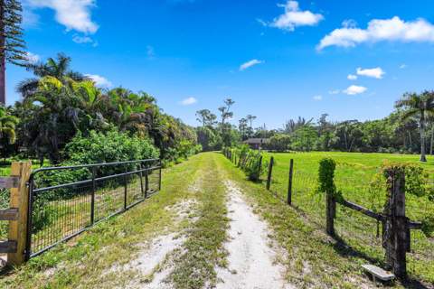 1814 A Road, Loxahatchee Groves FL - photo 13 of 44