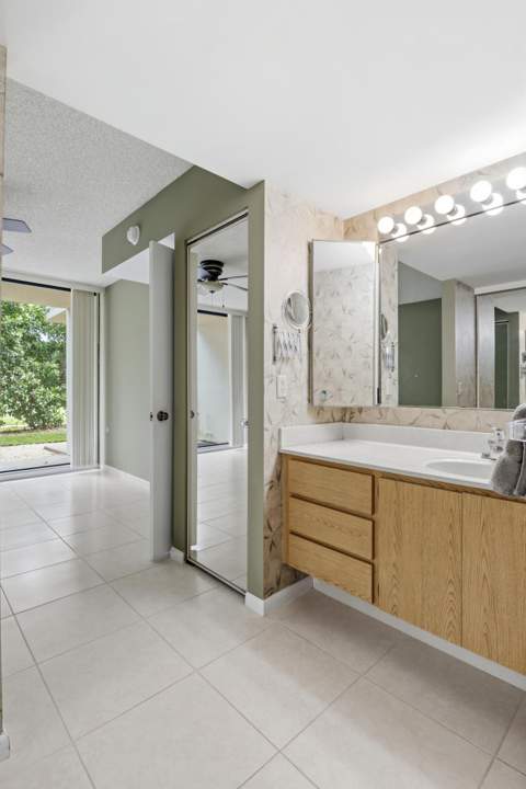 6145 Balboa Circle #103, Boca Raton FL - photo 16 of 31