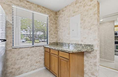 6145 Balboa Circle #103, Boca Raton FL - photo 6 of 31