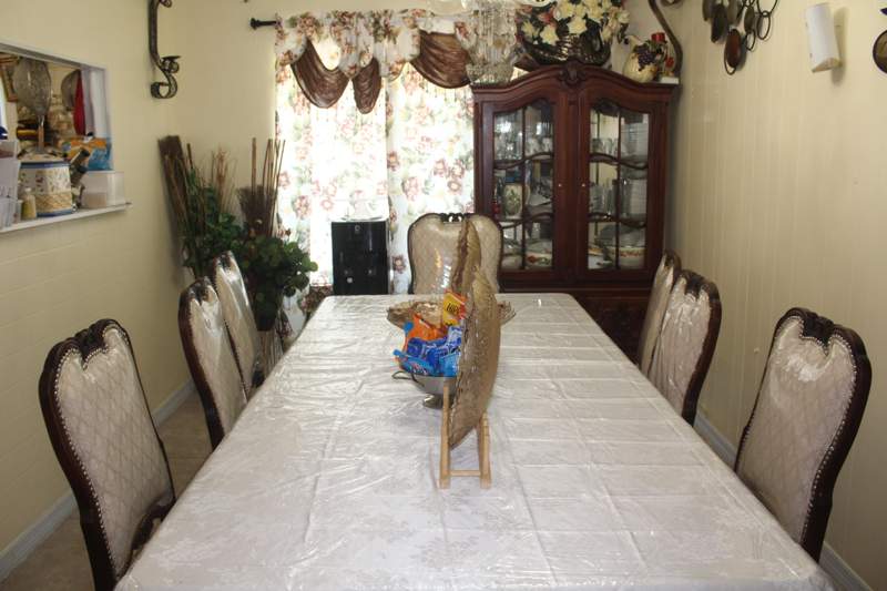 4 bedroom Single Family Residence at 431 S Chillingworth Drive, Palm Beach Lakes South, West Palm Beach — photo 2