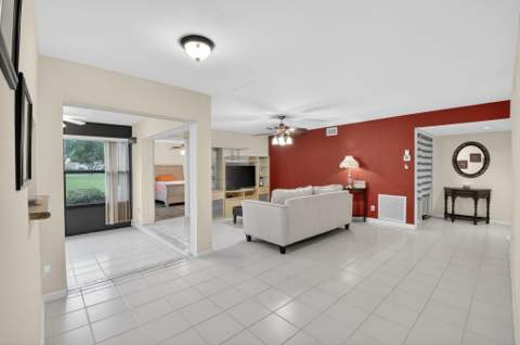 6069 Parkwalk Drive, Boynton Beach FL - photo 6 of 24