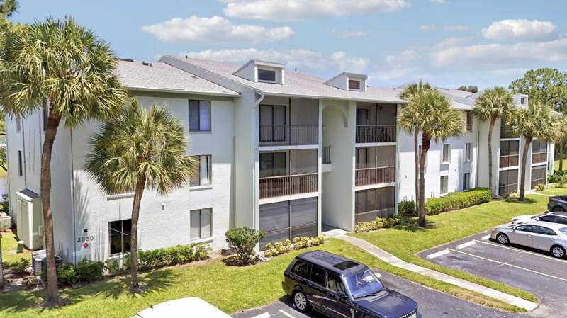 2 bedroom Condominium at 3630 Alder Drive #E2, Palm Club West Village 1 Condo, West Palm Beach — photo 3