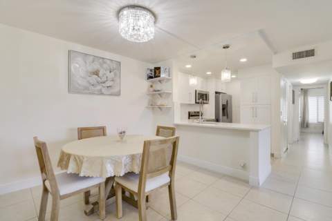 3630 Alder Drive #E2, West Palm Beach FL - photo 14 of 40
