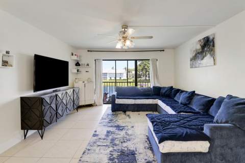 3630 Alder Drive #E2, West Palm Beach FL - photo 10 of 40