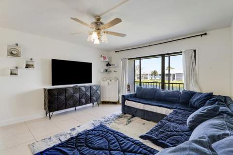 3630 Alder Drive #E2, West Palm Beach FL - photo 7 of 40